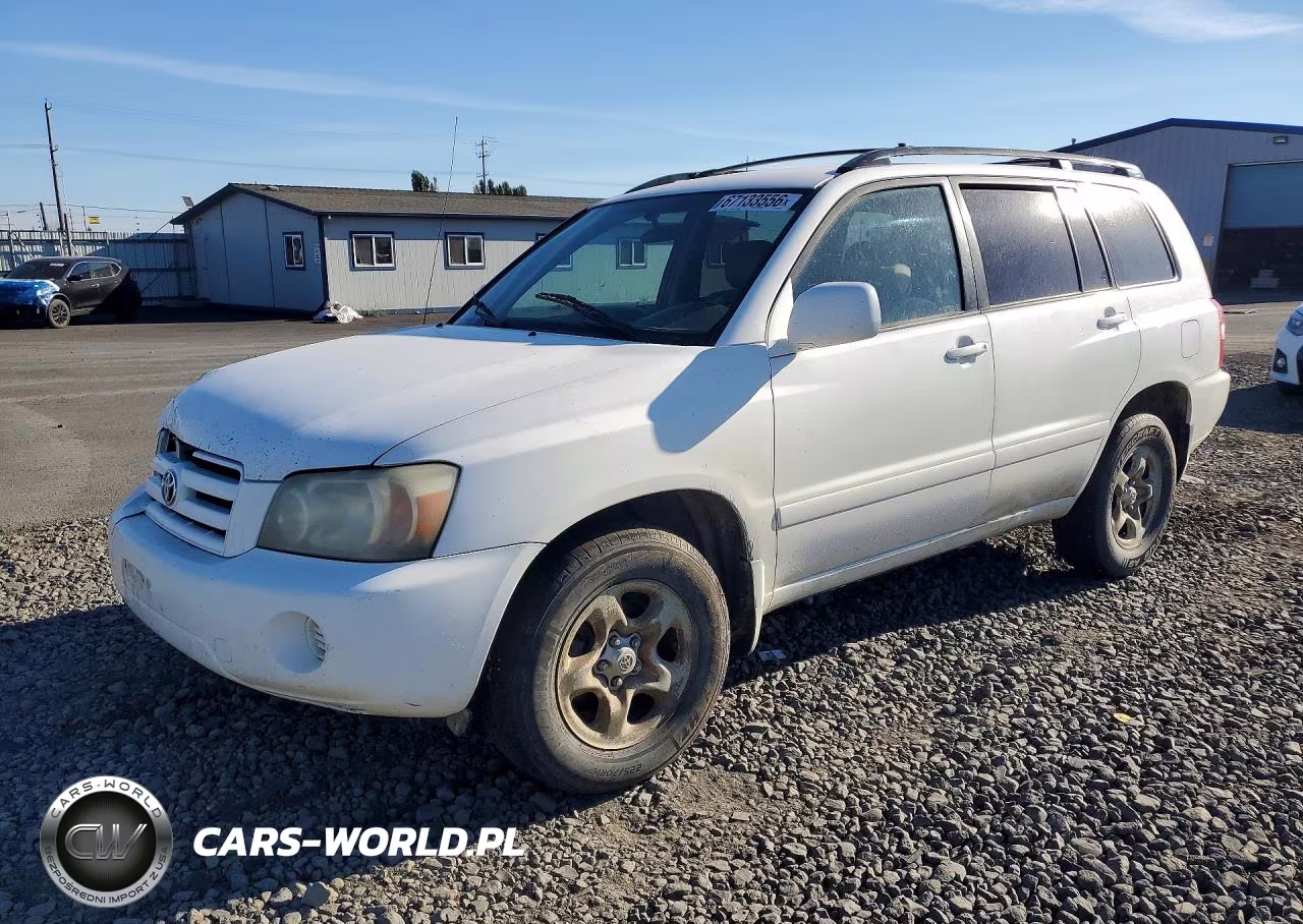 2004 Toyota Highlander Base