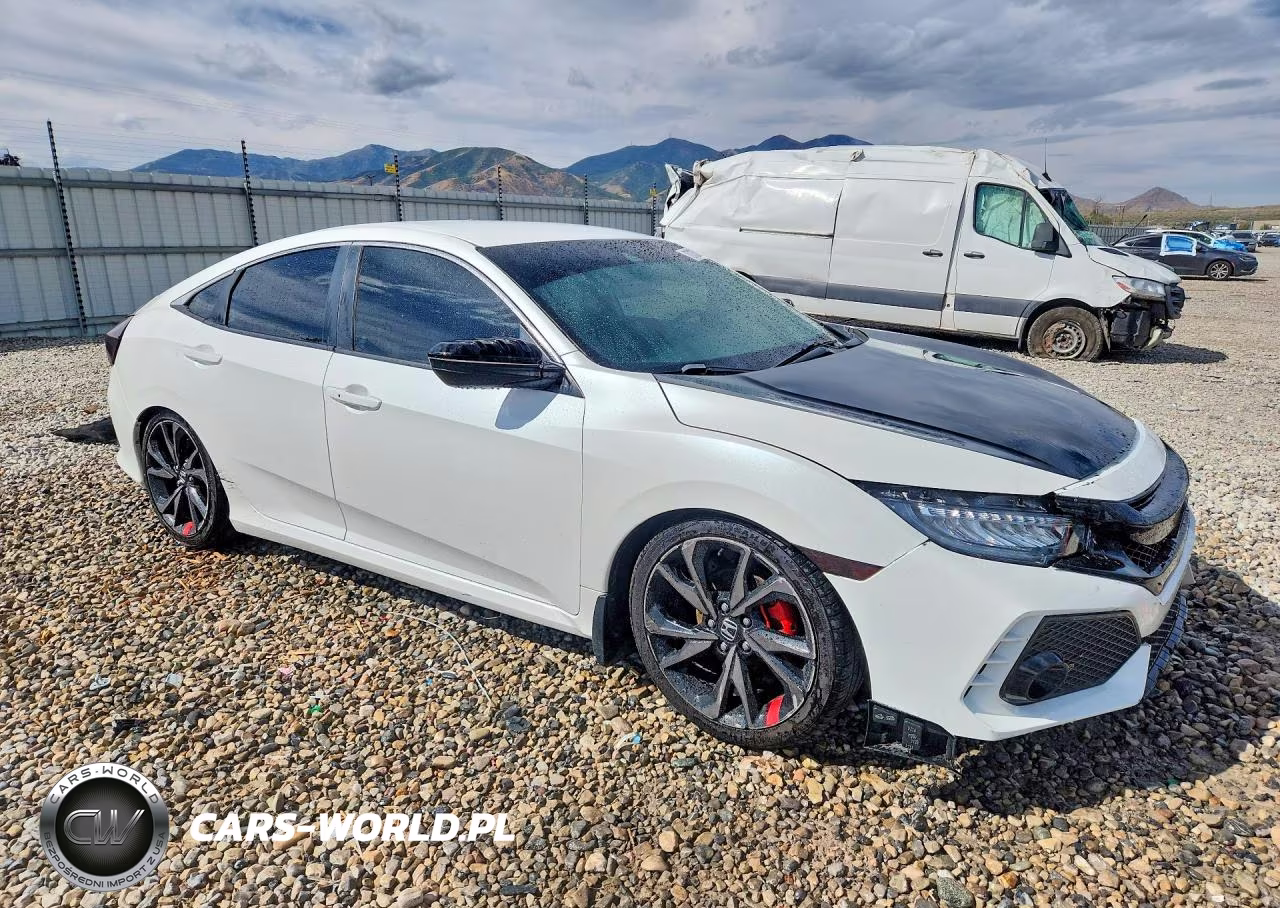2020 Honda Civic Sport VIN:19XFC2F82LE205437 - 4
