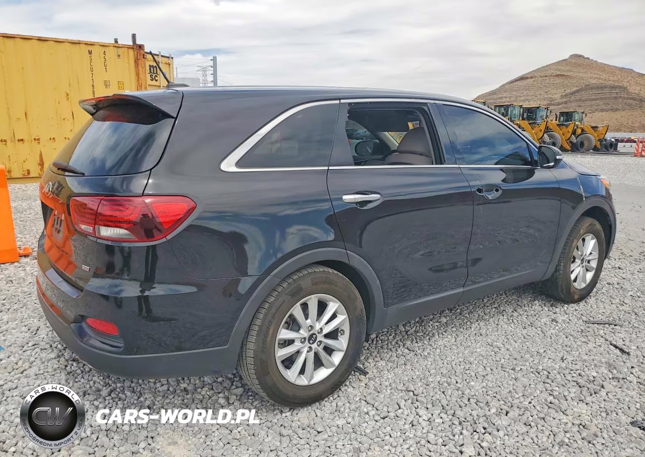 2019 Kia Sorento Lx VIN:5XYPG4A33KG531135 - 3
