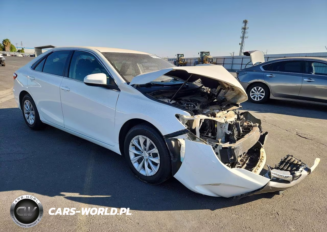 2016 Toyota Camry Le VIN:4T4BF1FK6GR523324 - 4