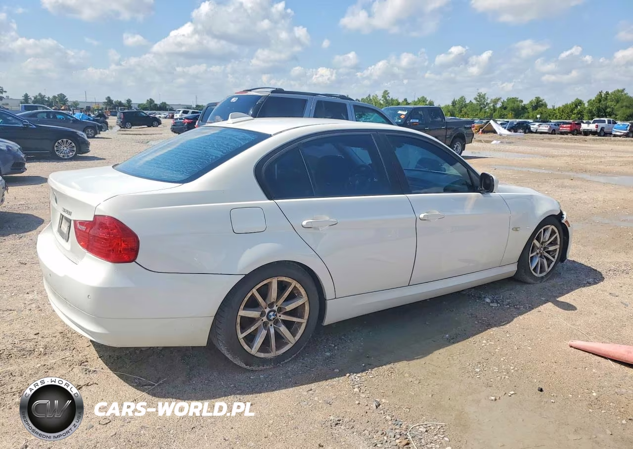 2009 BMW 328 I VIN:WBAPH77519NM46771 - 3