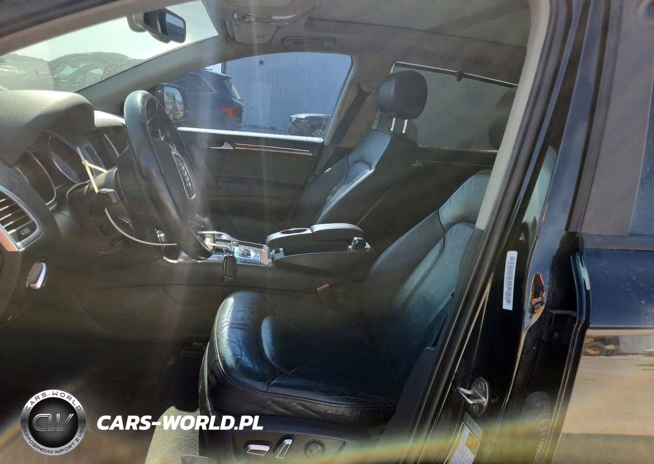 2015 Audi Q7 Premium Plus VIN:WA1LGAFE9FD012841 - 7