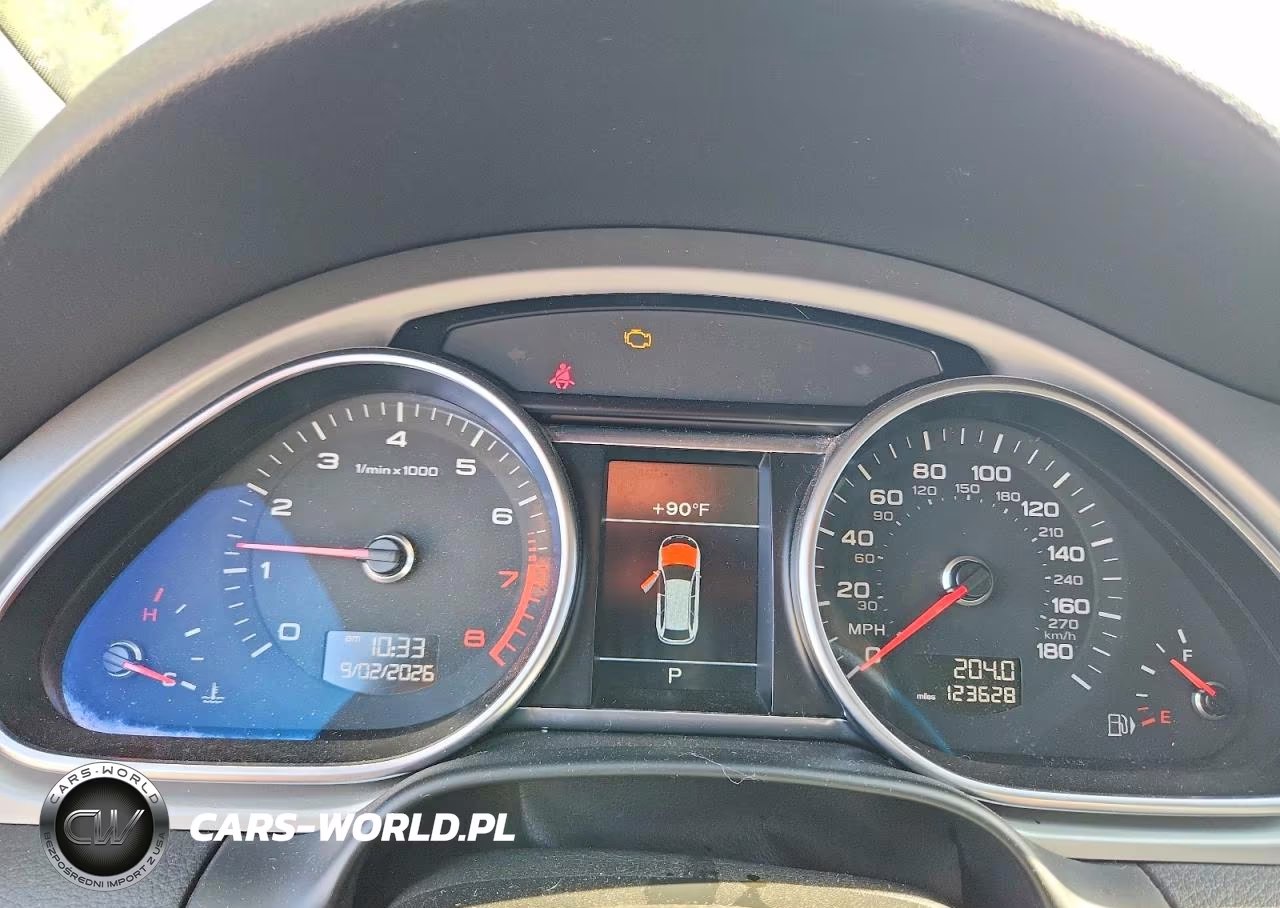 2015 Audi Q7 Premium Plus VIN:WA1LGAFE9FD012841 - 9