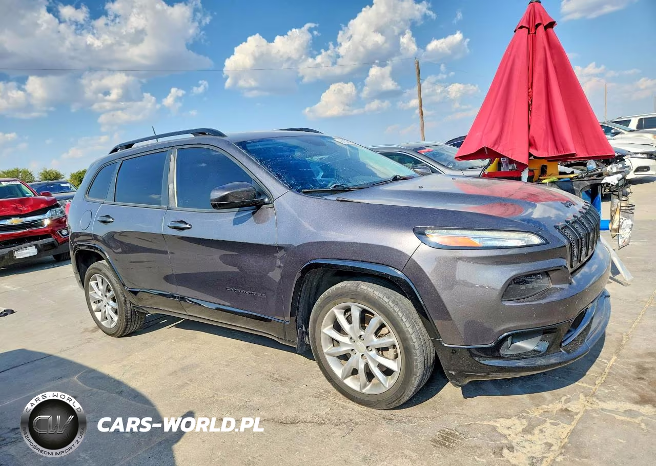 2018 Jeep Cherokee Latitude VIN:1C4PJLCB8JD605209 - 4