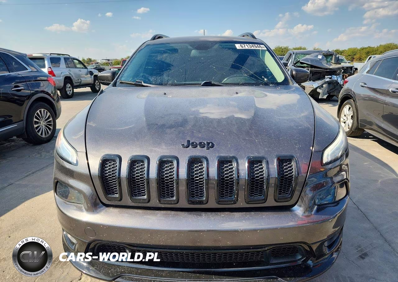 2018 Jeep Cherokee Latitude VIN:1C4PJLCB8JD605209 - 5