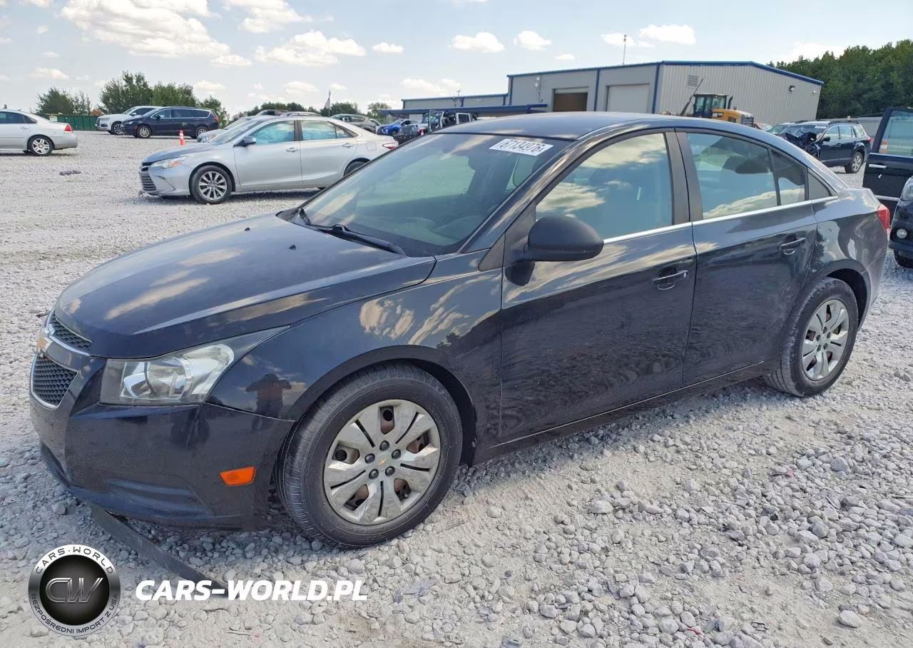 2012 Chevrolet Cruze Ls – zdjęcie 1 z 12