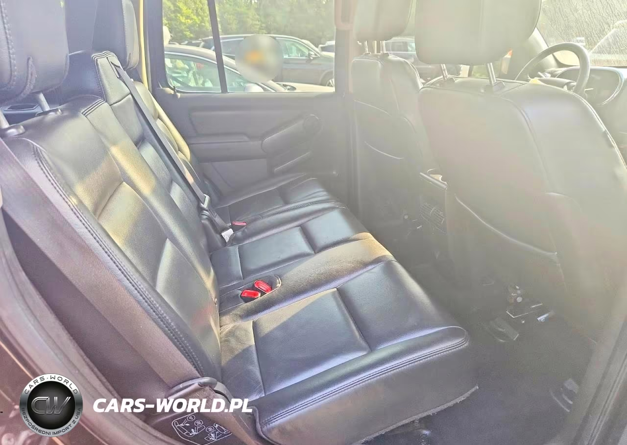 2007 Ford Explorer Limited VIN:1FMEU758X7UB65599 - 11