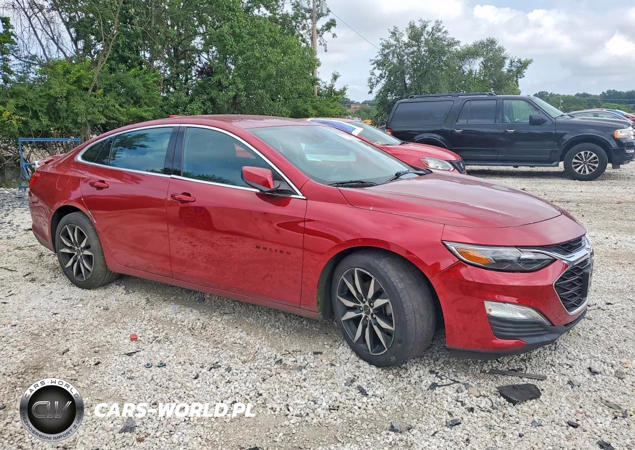 2021 Chevrolet Malibu Rs VIN:1G1ZG5ST9MF050981 - 4