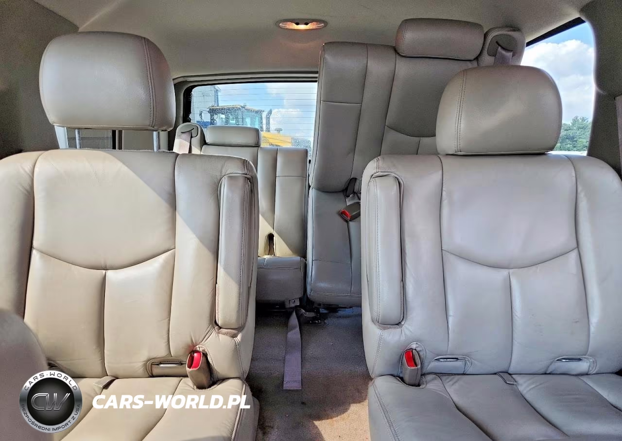 2004 Chevrolet Tahoe K1500 VIN:1GNEK13Z04R154684 - 10
