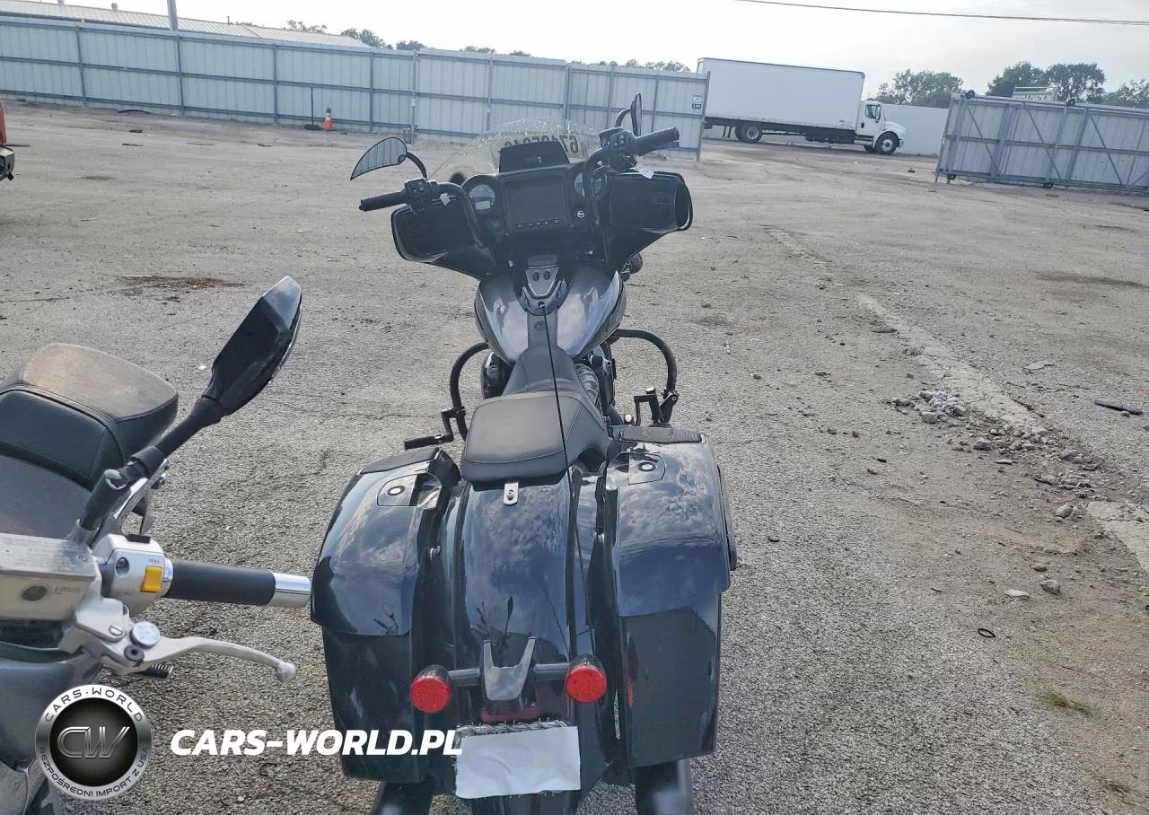 2021 Indian Motorcycle Co. Chieftain Elite VIN:56KTCEBBXM3399613 - 4
