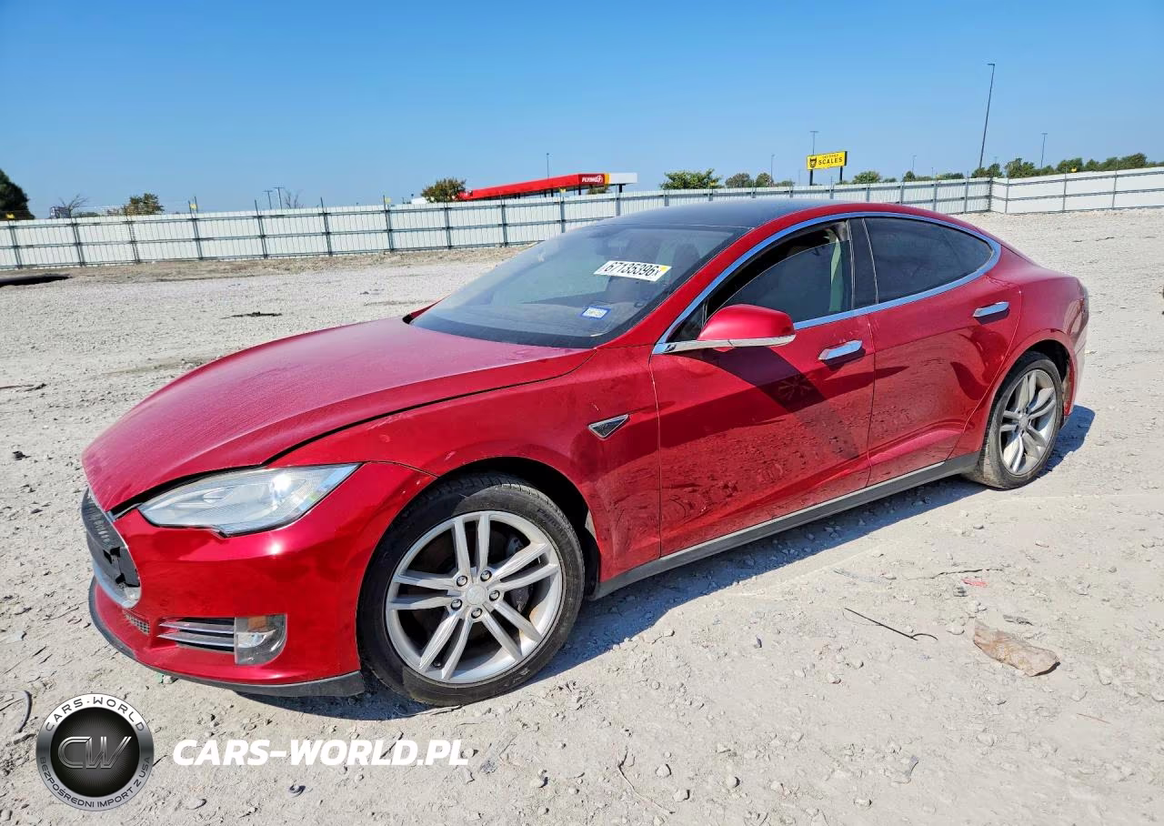 2013 Tesla Model S – zdjęcie 1 z 12