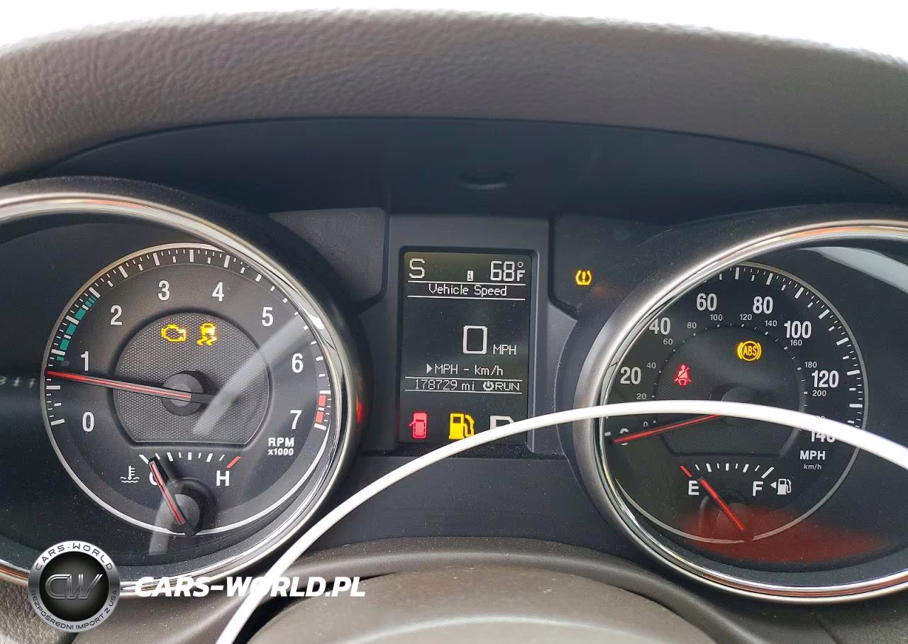 2012 Jeep Grand Cherokee Laredo VIN:1C4RJFAG1CC267511 - 9