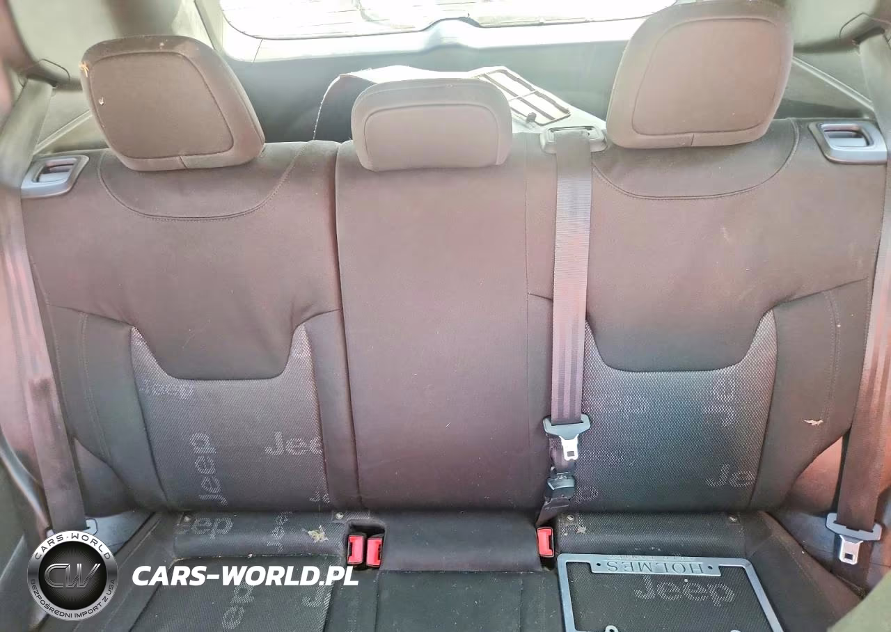 2015 Jeep Renegade Latitude VIN:ZACCJABH9FPB50260 - 10