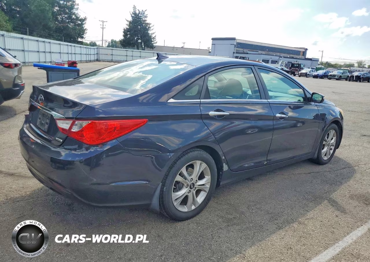 2011 Hyundai Sonata Limited VIN:5NPEC4AC2BH188930 - 3
