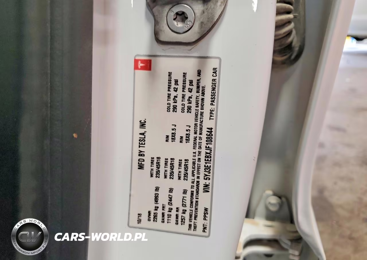 2018 Tesla Model 3 VIN:5YJ3E1EBXJF108644 - 12