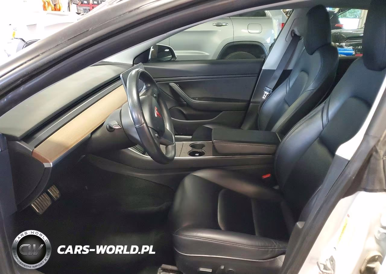 2018 Tesla Model 3 VIN:5YJ3E1EBXJF108644 - 7