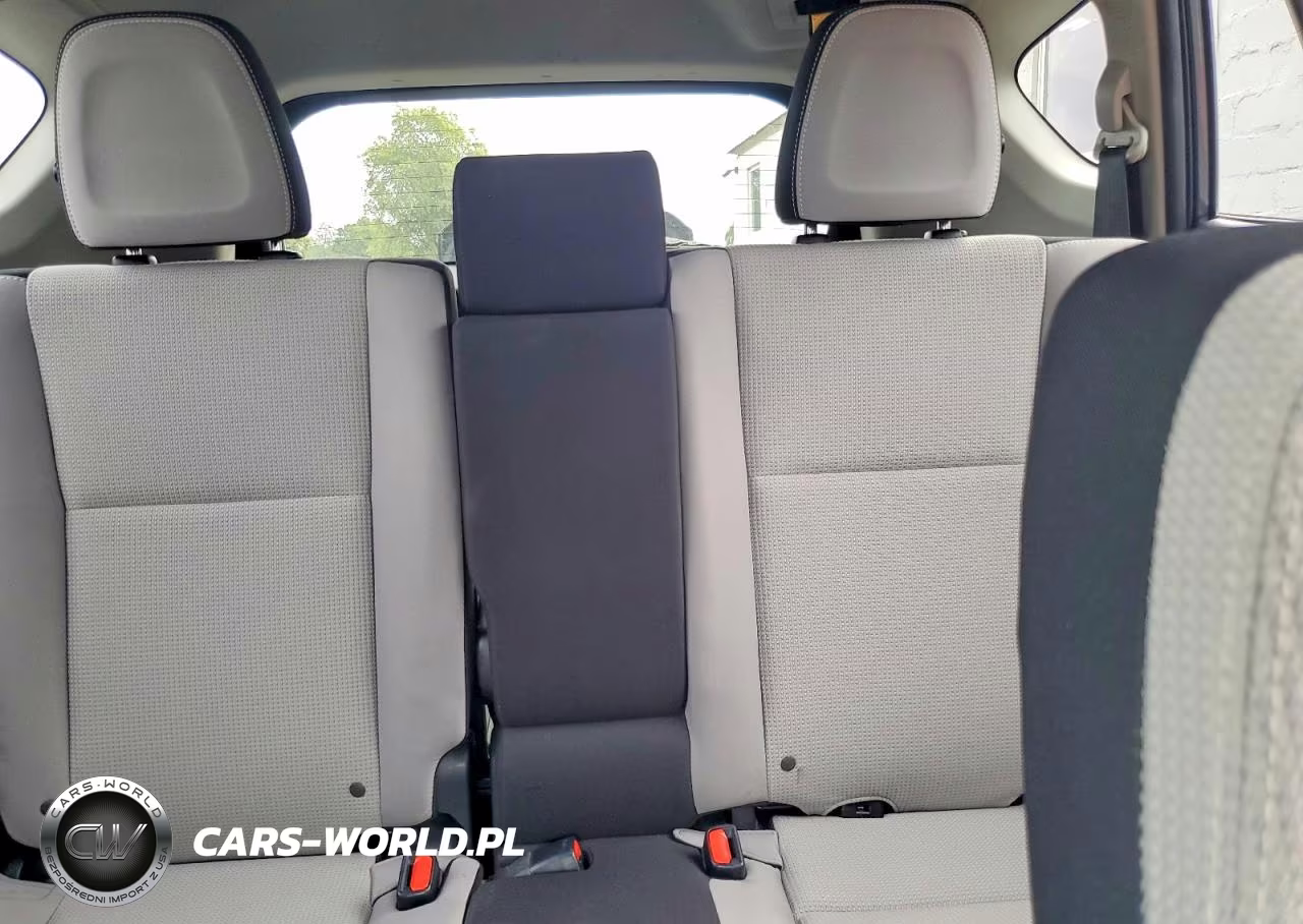 2018 Toyota Rav4 Xle VIN:JTMRFREV1JD245740 - 10