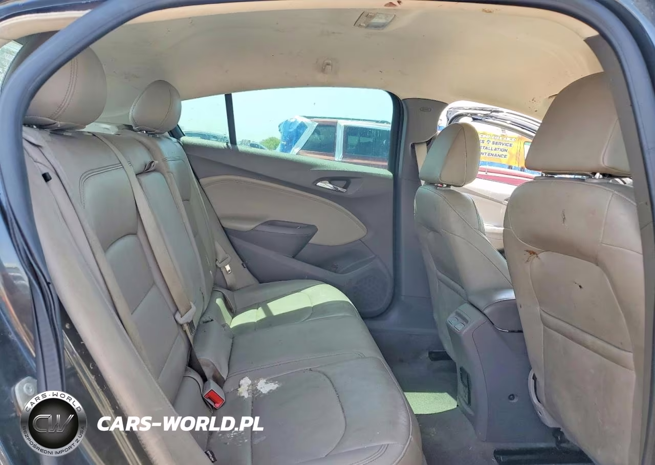 2017 Chevrolet Cruze Premier VIN:3G1BF6SM2HS526041 - 10