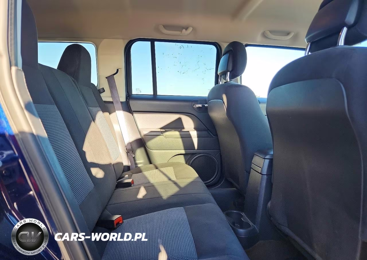 2016 Jeep Patriot Sport VIN:1C4NJPBB9GD677349 - 11