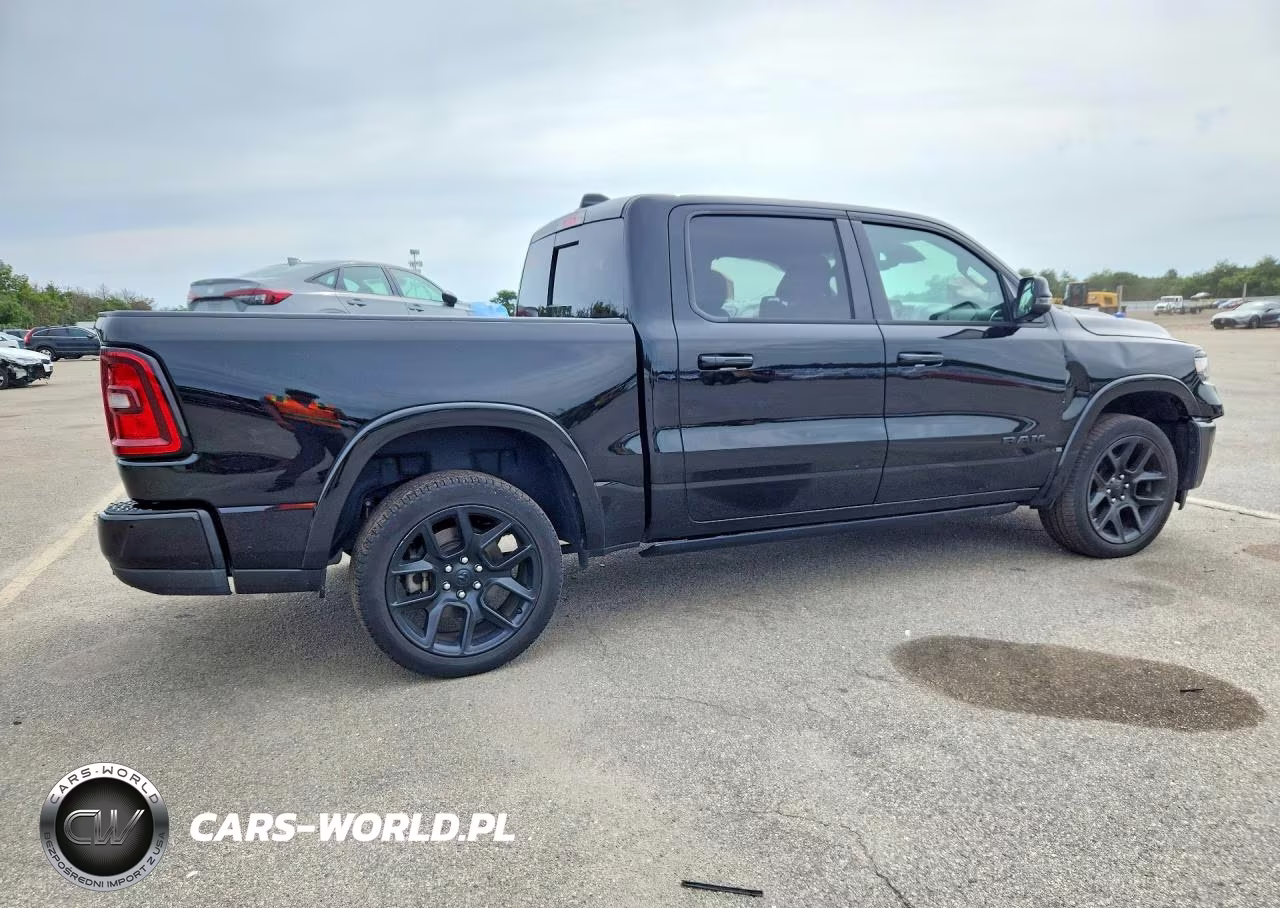 2025 Ram 1500 Laramie VIN:1C6SRFJP4SN623034 - 3
