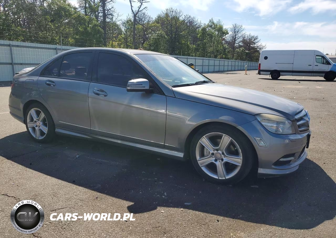 2011 Mercedes-Benz C 300 4Matic VIN:WDDGF8BB6BR148751 - 4
