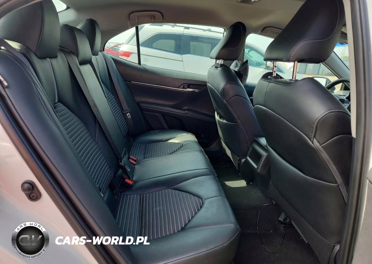 2019 Toyota Camry Se VIN:4T1B11HK2KU830441 - 10