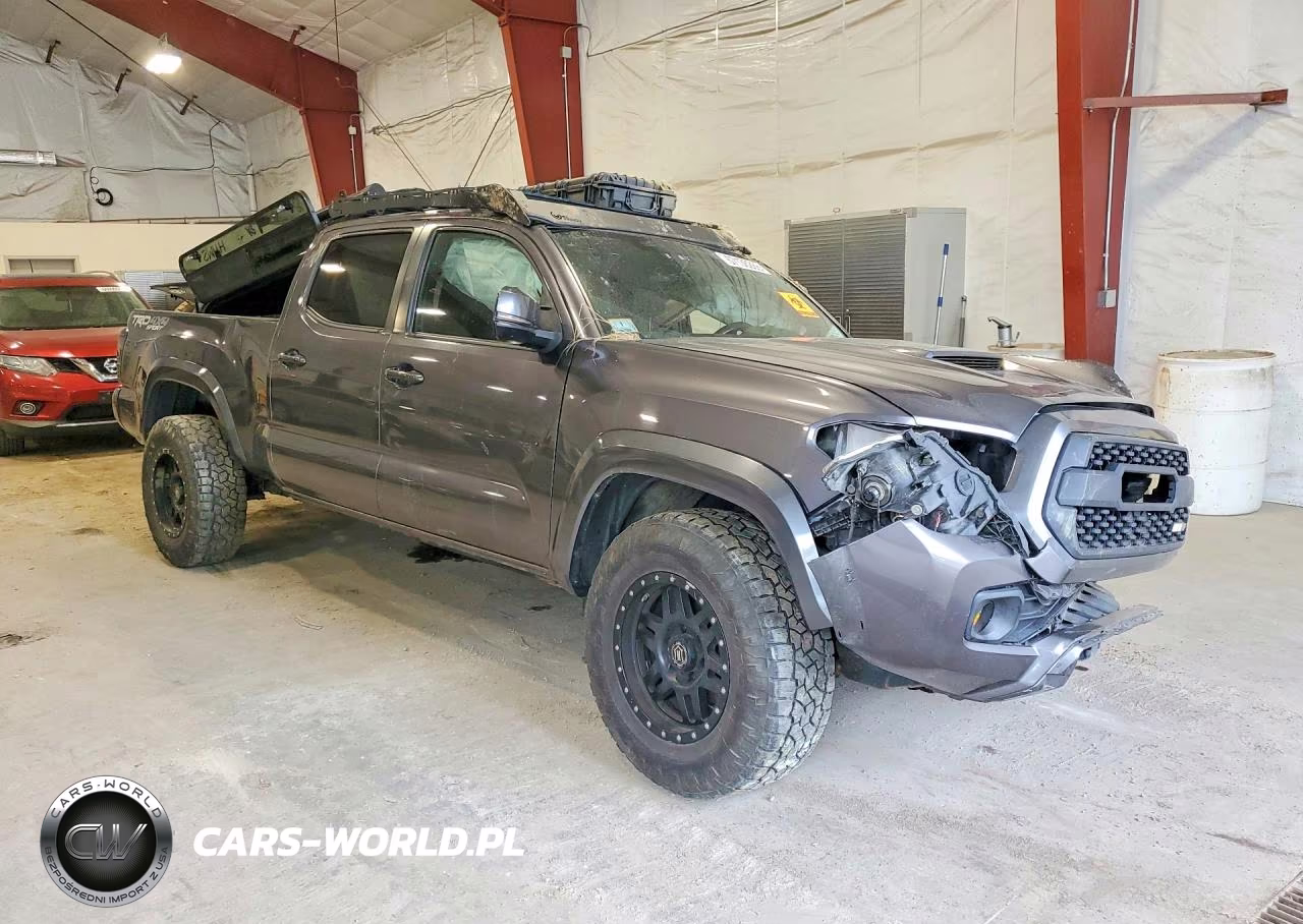 2017 Toyota Tacoma Sr5 V6 VIN:5TFDZ5BN1HX021293 - 4