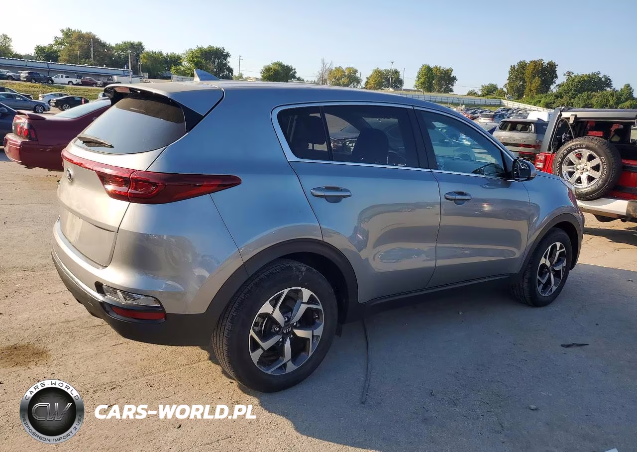 2020 Kia Sportage Lx VIN:KNDPM3AC2L7812201 - 3