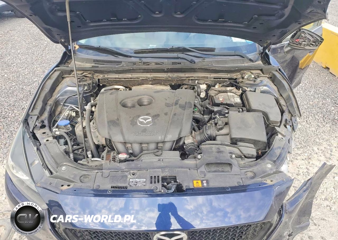 2018 Mazda 3 Touring VIN:3MZBN1L38JM255206 - 11