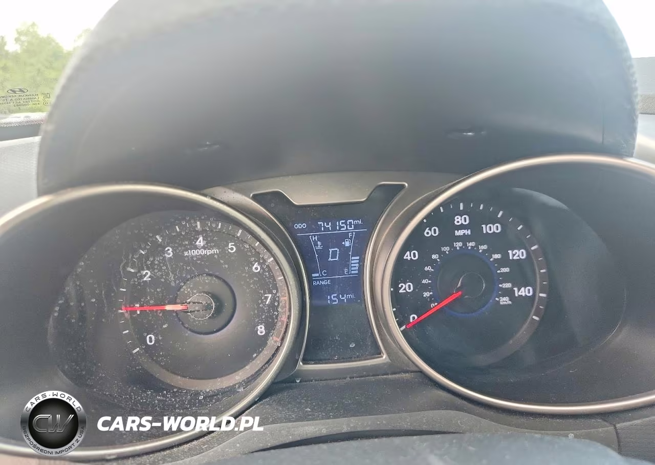 2013 Hyundai Veloster Base VIN:KMHTC6AD8DU129316 - 9