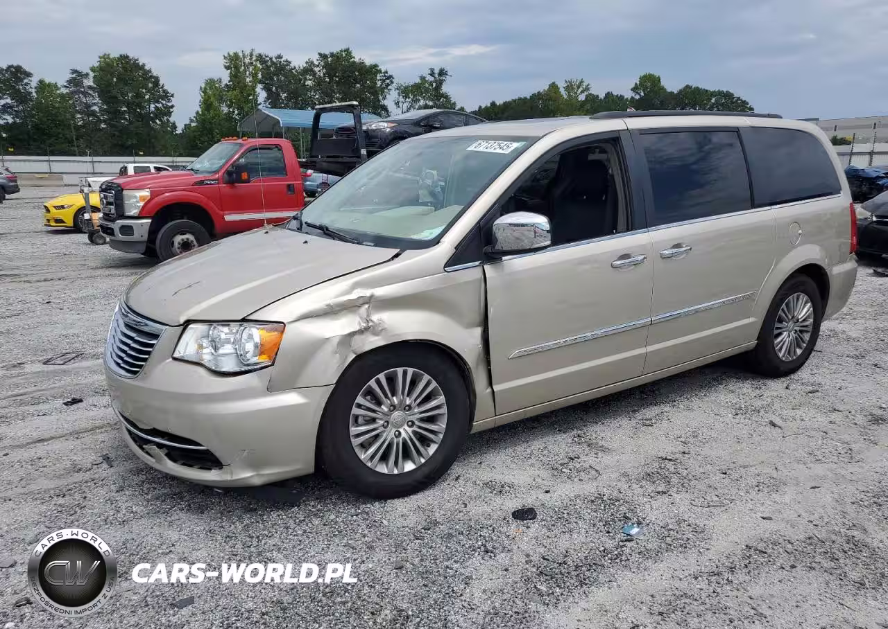 2016 Chrysler Town & Country Touring L