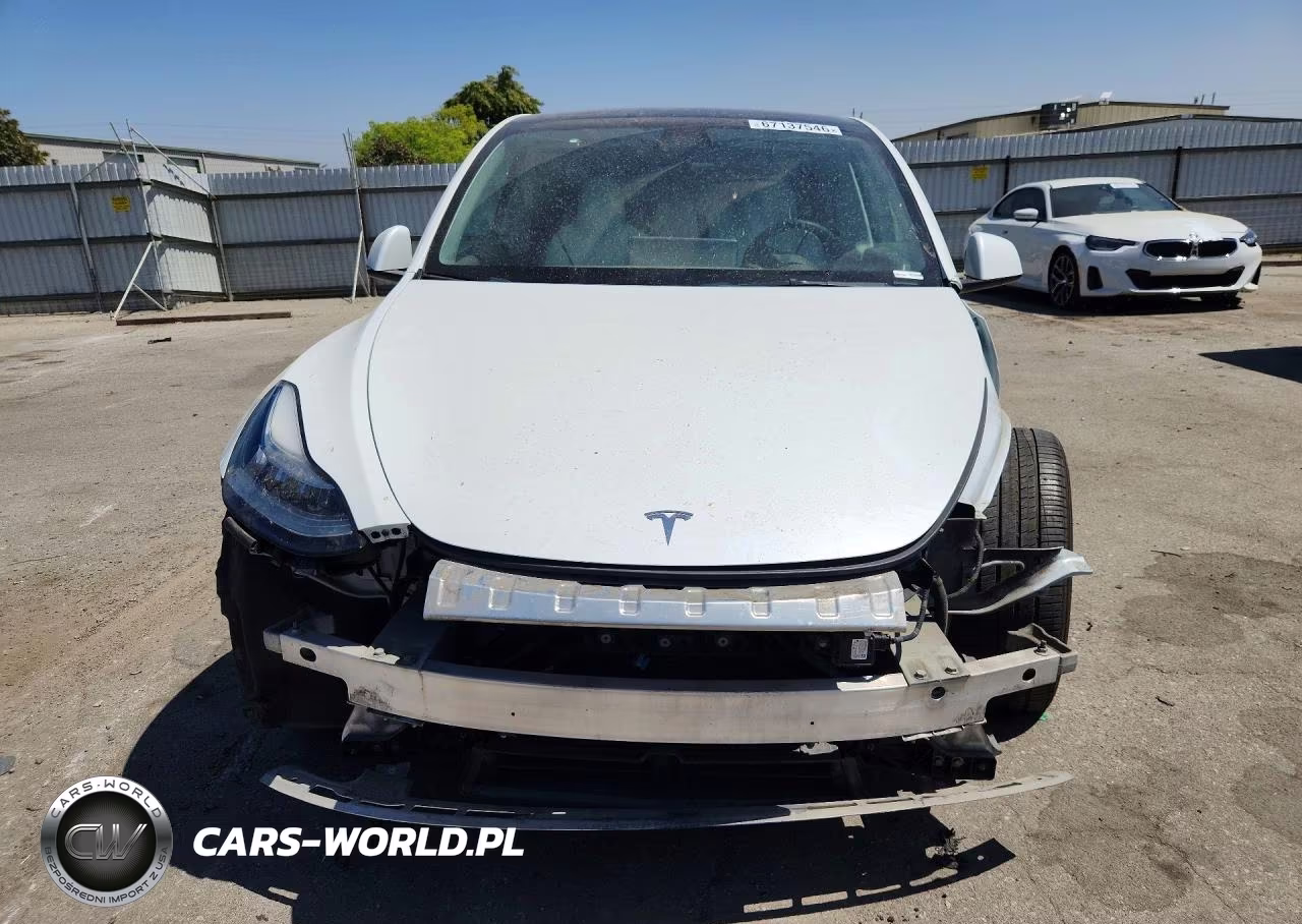 2022 Tesla Model Y VIN:7SAYGDEE6NF438415 - 5