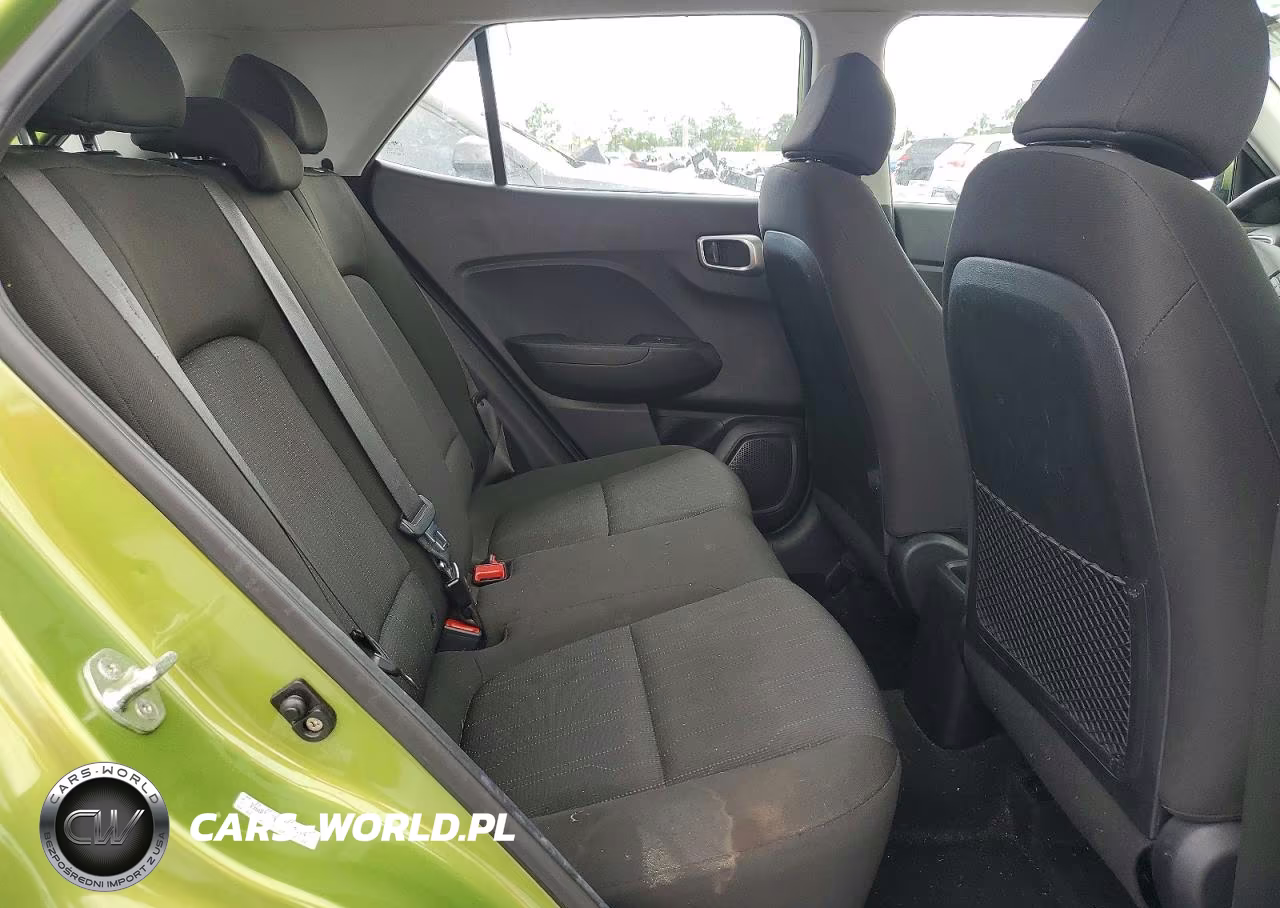 2021 Hyundai Venue Se VIN:KMHRB8A36MU072114 - 11