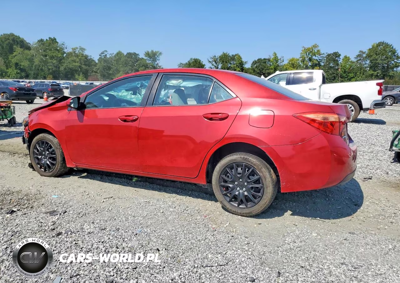 2018 Toyota Corolla Le VIN:5YFBURHE6JP832354 - 2