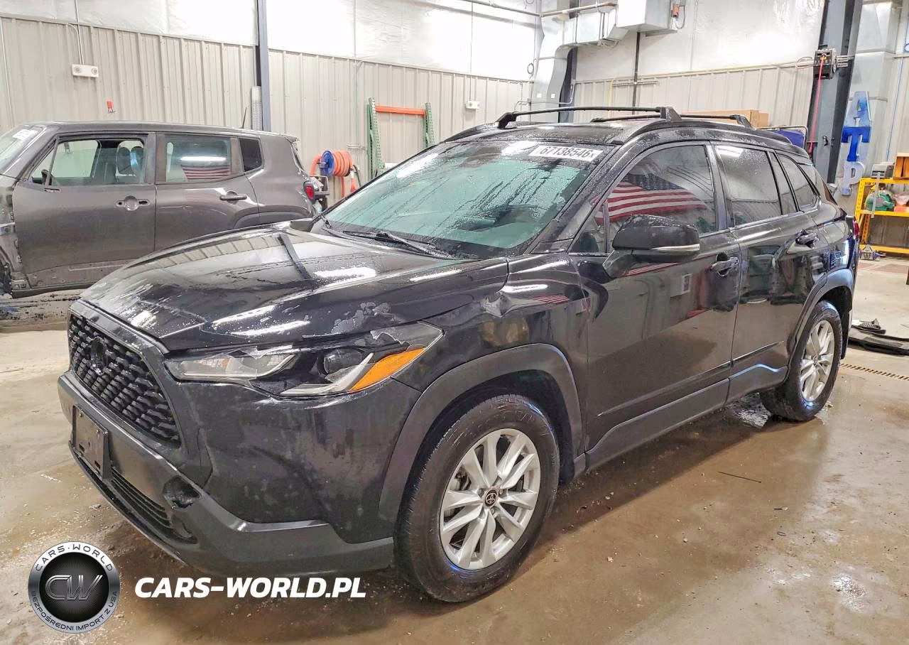 2022 Toyota Corolla Cross Le VIN:7MUCAABG0NV035190 - 1