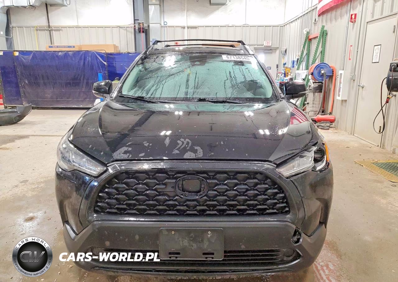 2022 Toyota Corolla Cross Le VIN:7MUCAABG0NV035190 - 5