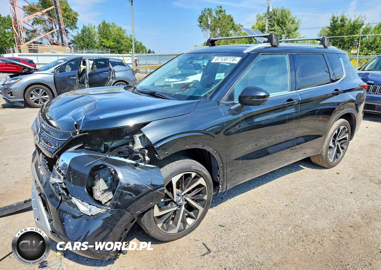 2022 Mitsubishi Outlander Sel