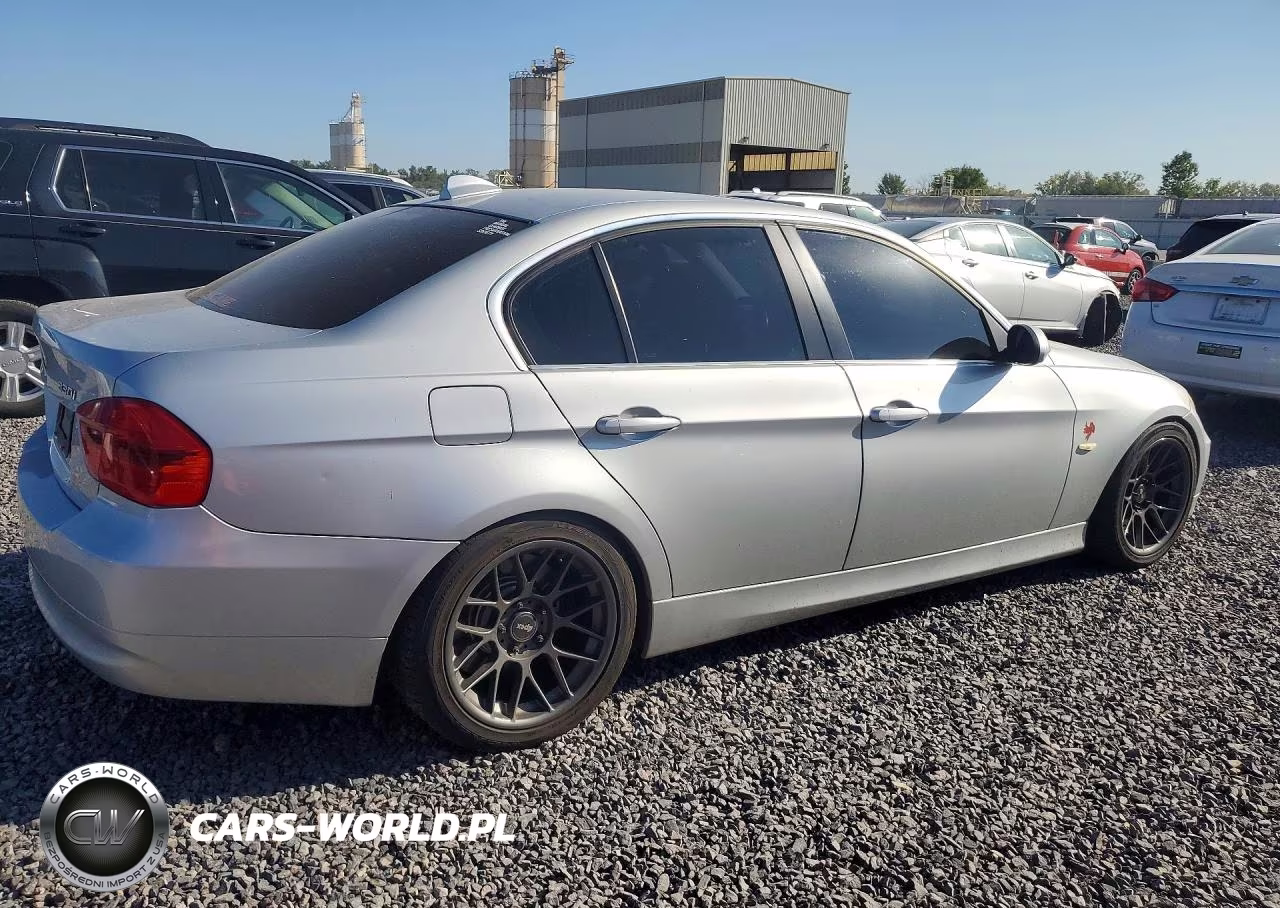 2006 BMW 330 I VIN:WBAVB33586PS06740 - 3