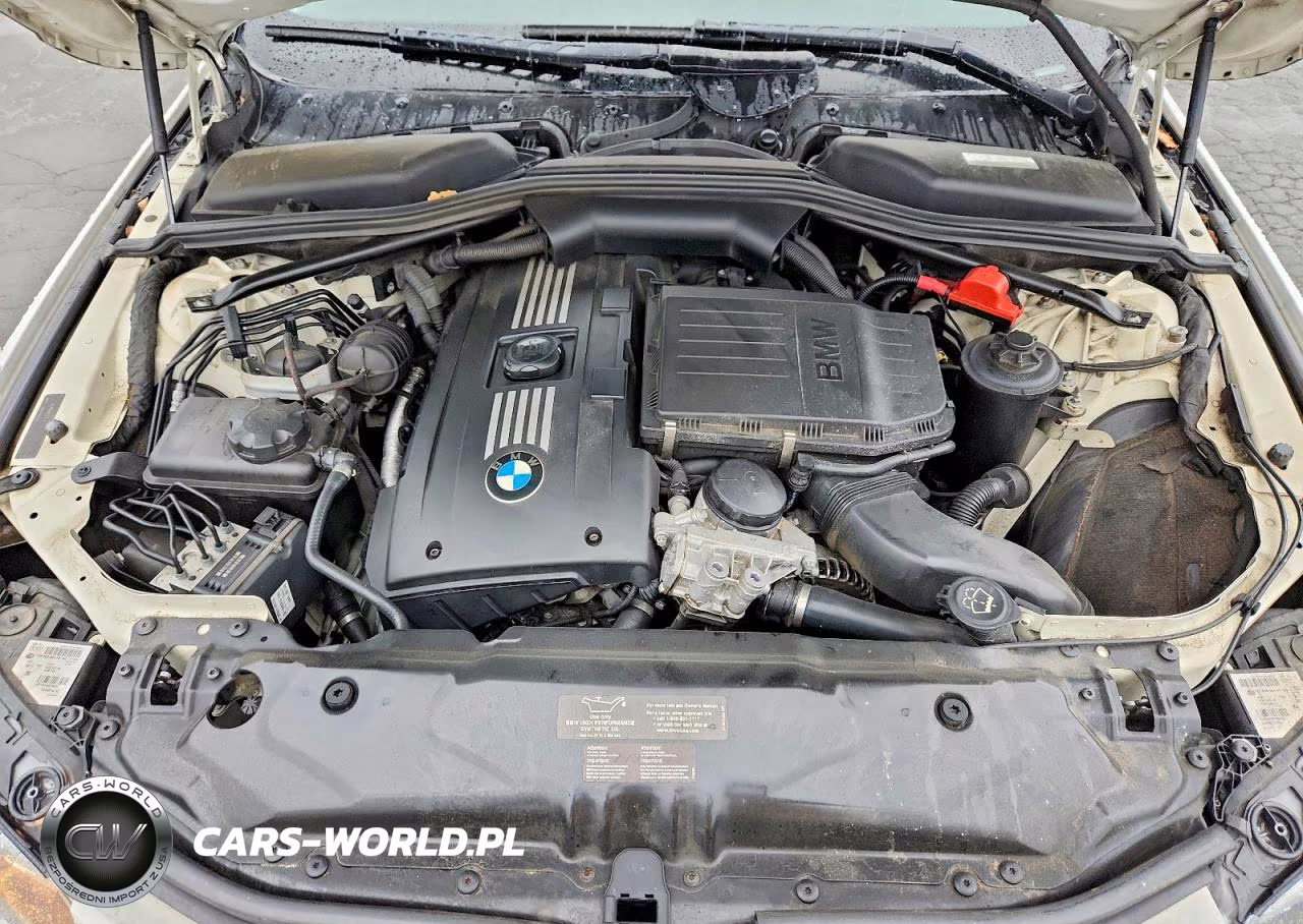 2009 BMW 535 Xi VIN:WBANV935X9C135238 - 11