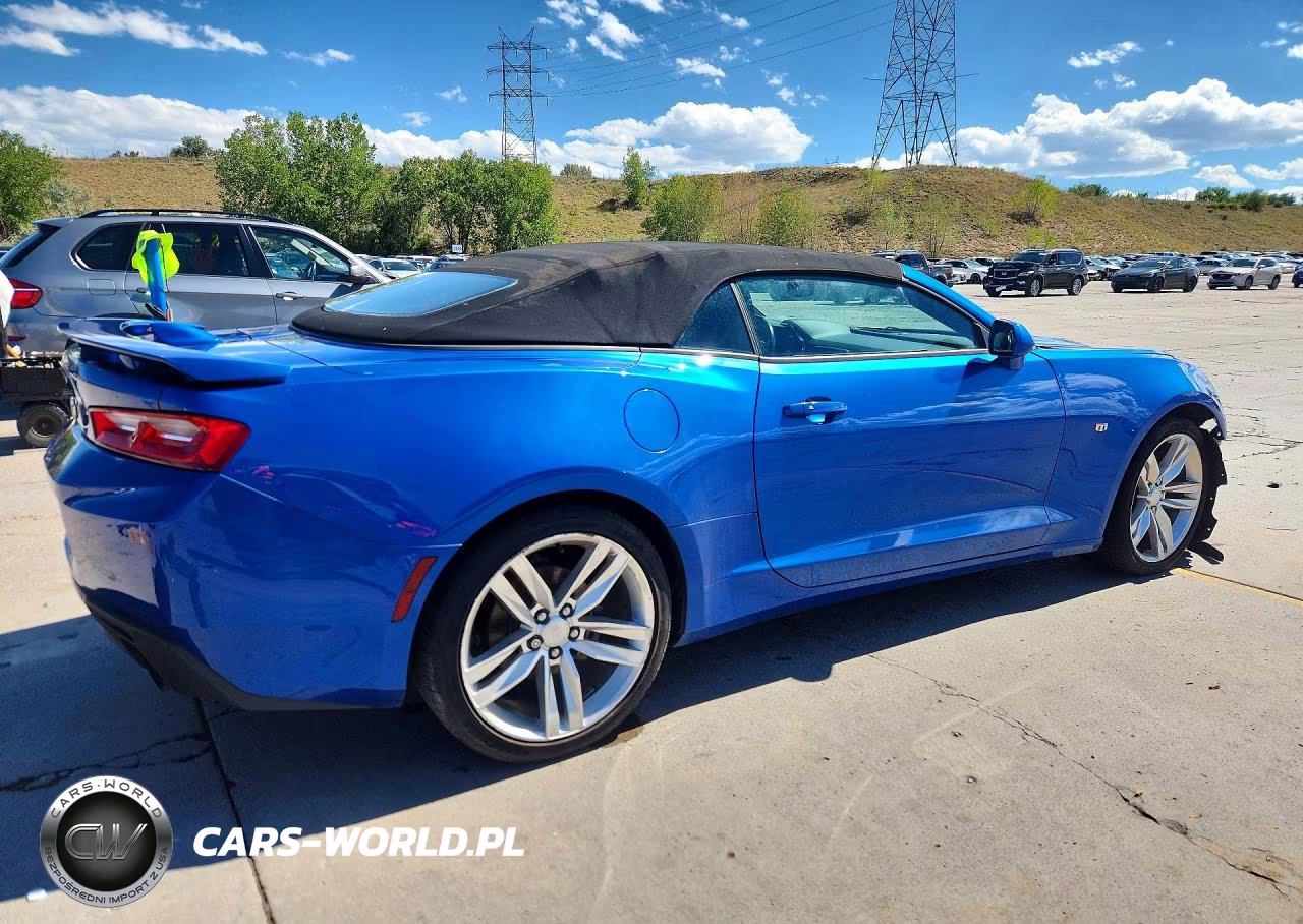 2017 Chevrolet Camaro VIN:1G1FB3DX7H0116152 - 3
