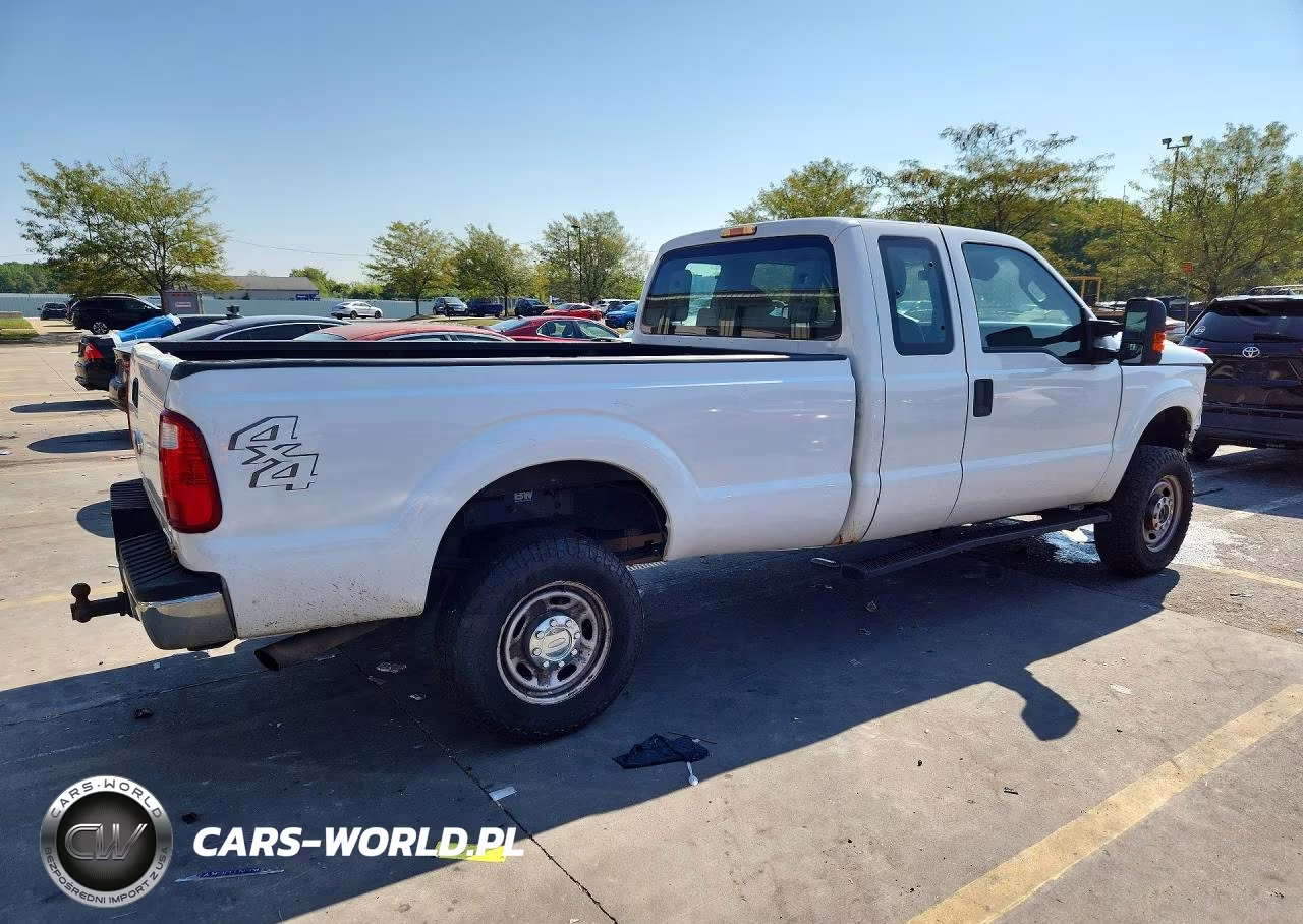 2014 Ford F250 Super Duty VIN:1FT7X2B60EEA34490 - 3
