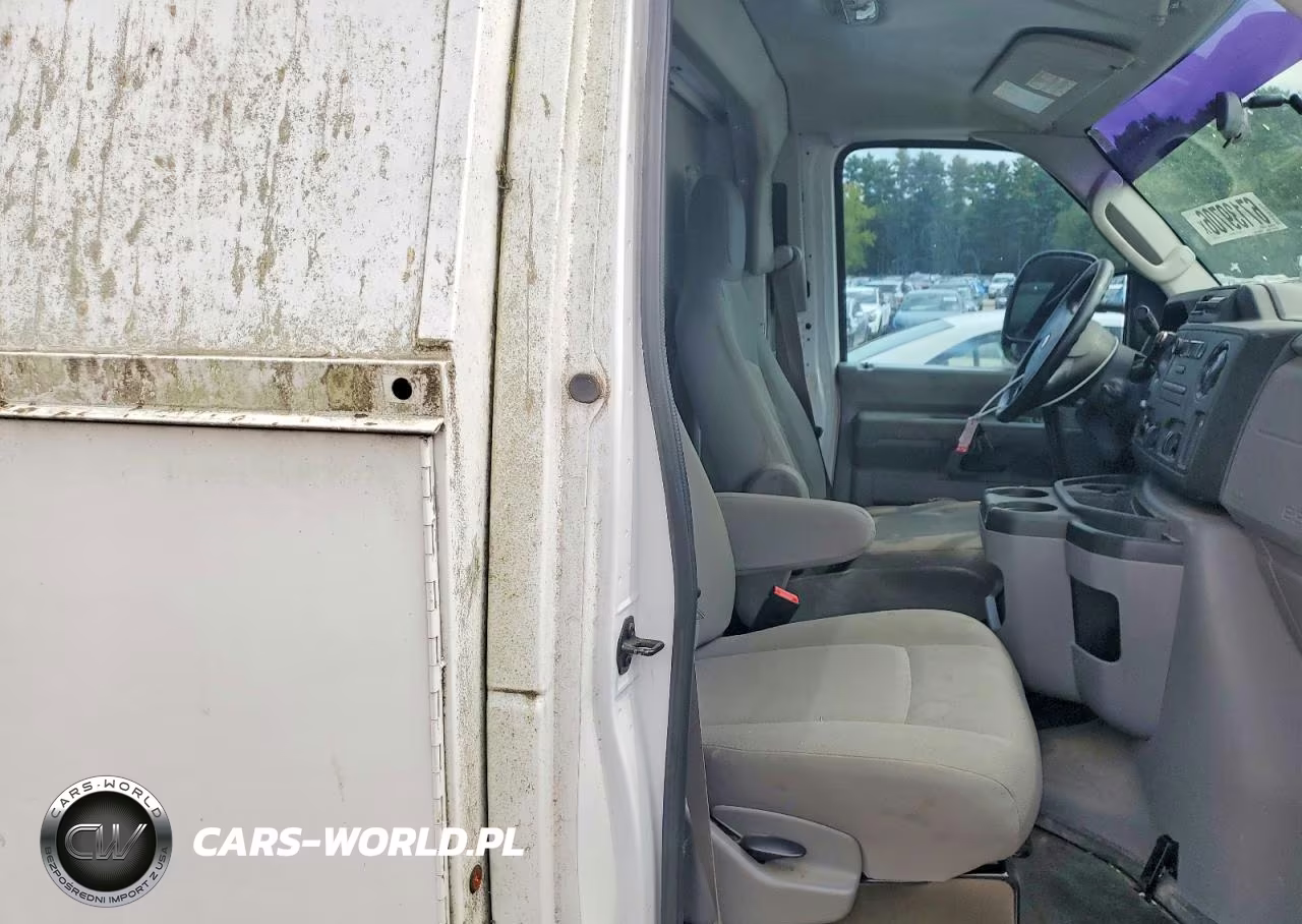 2016 Ford Econoline E350 Super Duty Cutaway Van VIN:1FDWE3FL7GDC27652 - 11