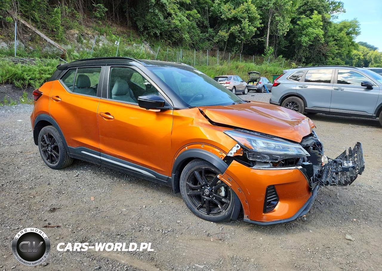 2021 Nissan Kicks Sr VIN:3N1CP5DV4ML541544 - 4