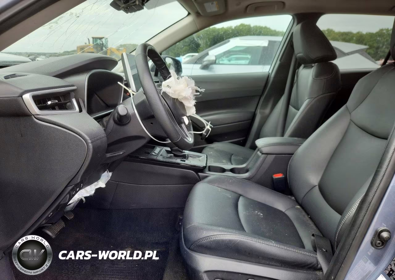 2026 Toyota Corolla Cross Xle VIN:7MUDAABG2TV158829 - 7