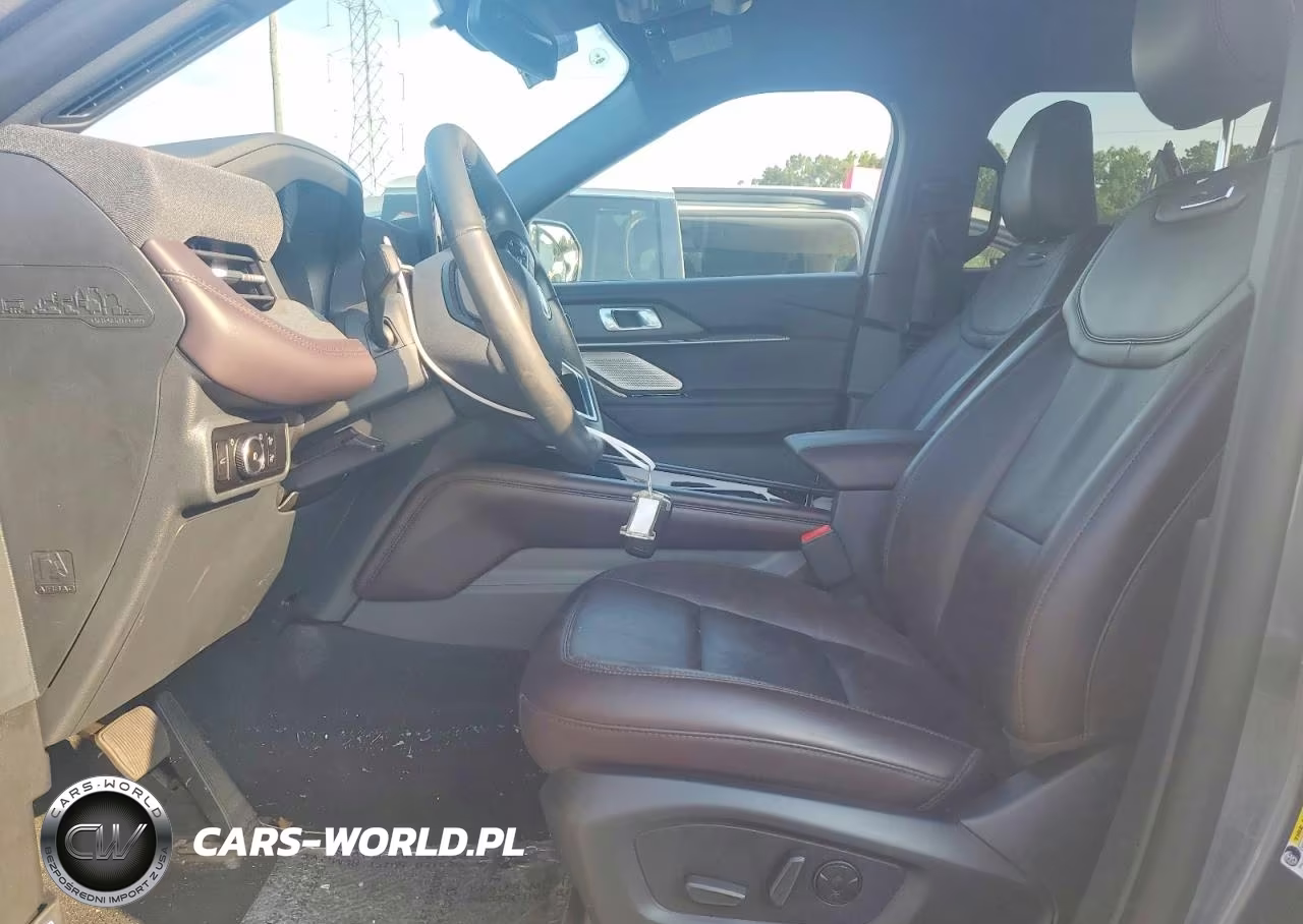 2026 Ford Explorer Platinum VIN:1FMUK8HH2TGB14772 - 7