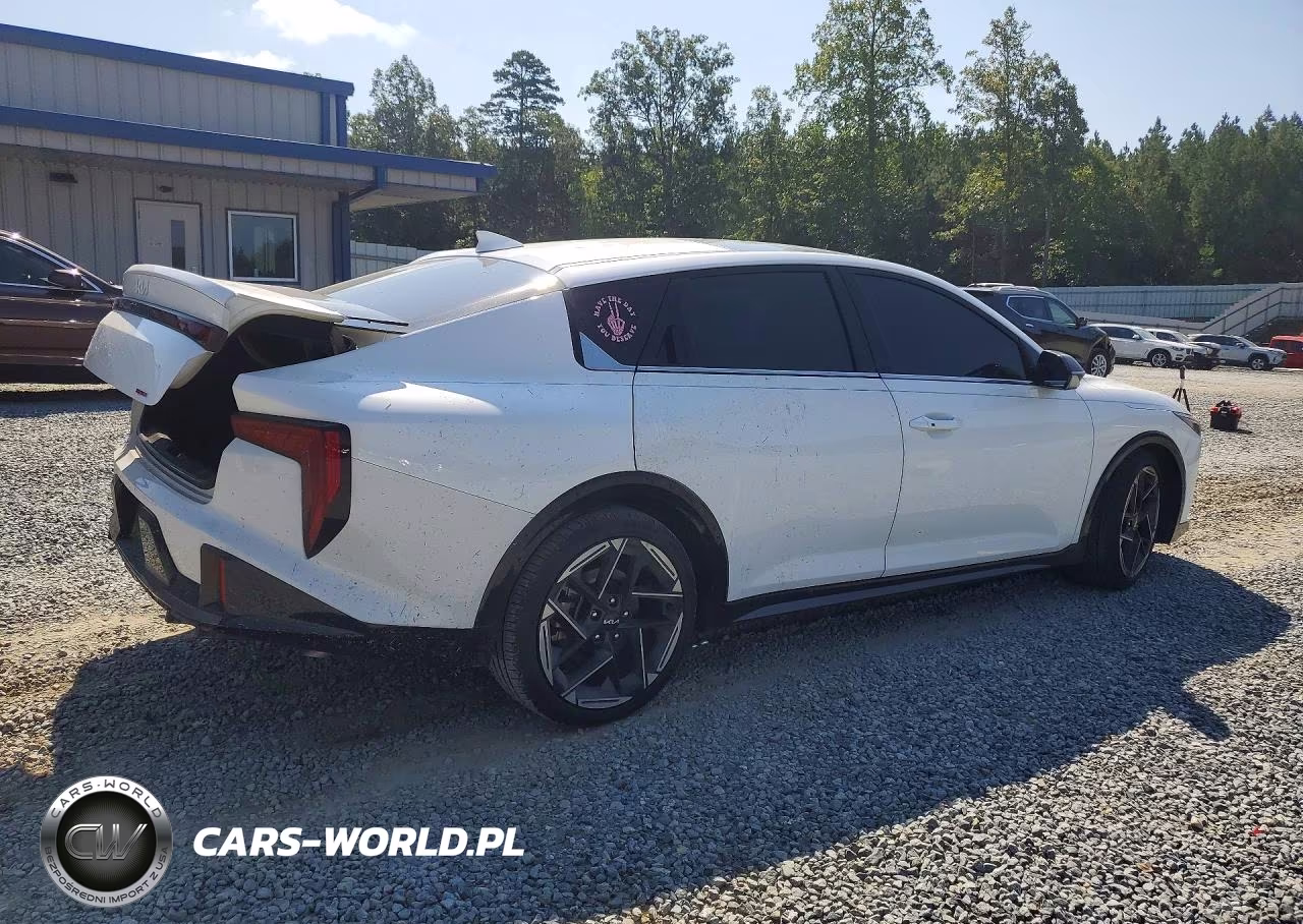 2025 Kia K4 Gt Line VIN:3KPFW4DE9SE125675 - 3