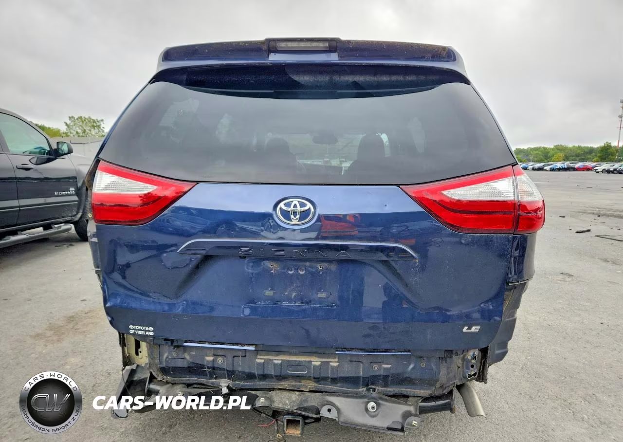 2018 Toyota Sienna Le VIN:5TDKZ3DC6JS941178 - 6