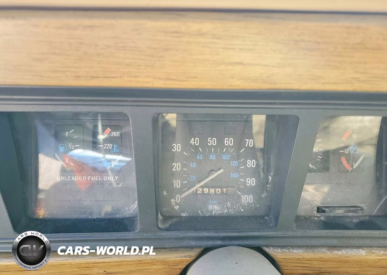 1989 Jeep Grand Wagoneer VIN:1J4GS5878KP108622 - 10