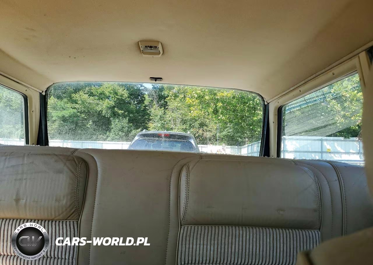 1989 Jeep Grand Wagoneer VIN:1J4GS5878KP108622 - 11