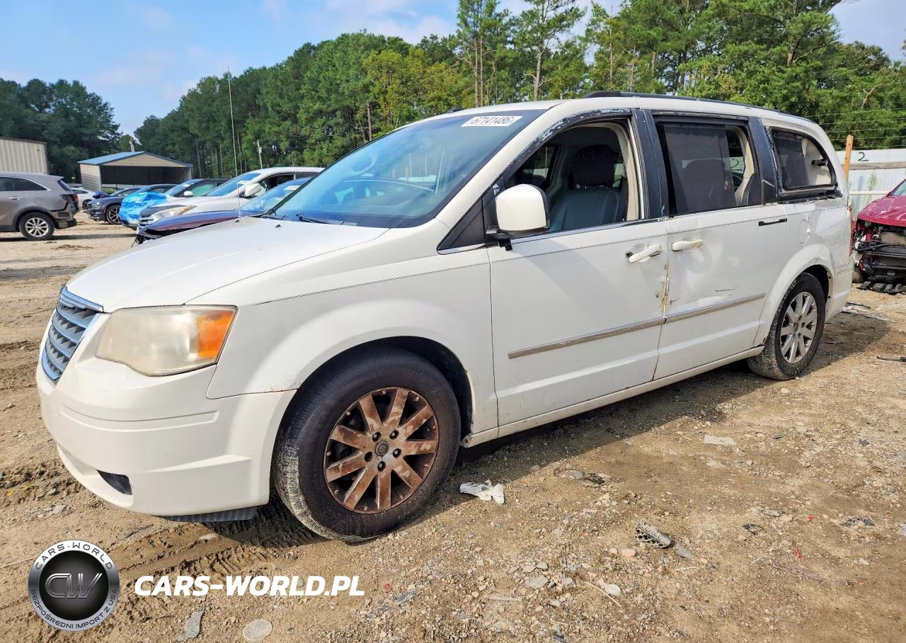 2010 Chrysler Town & Country Touring Plus
